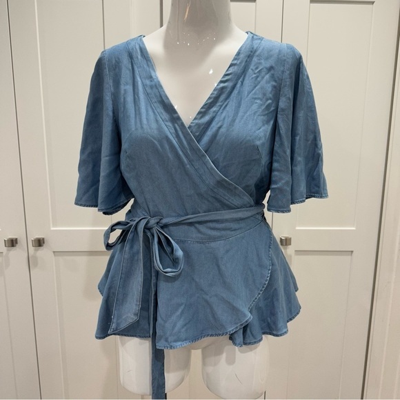 LOFT Chambray Wrap Top Short Flutter Sleeve V Neck Lyocell Blouse Small - Picture 2 of 8